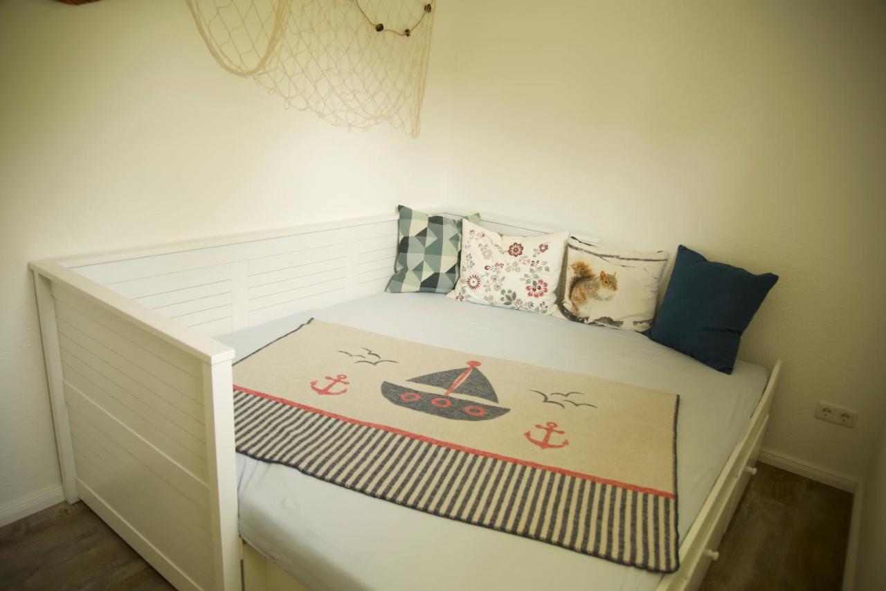Schoene Ferienwohnung Breege Exterior photo